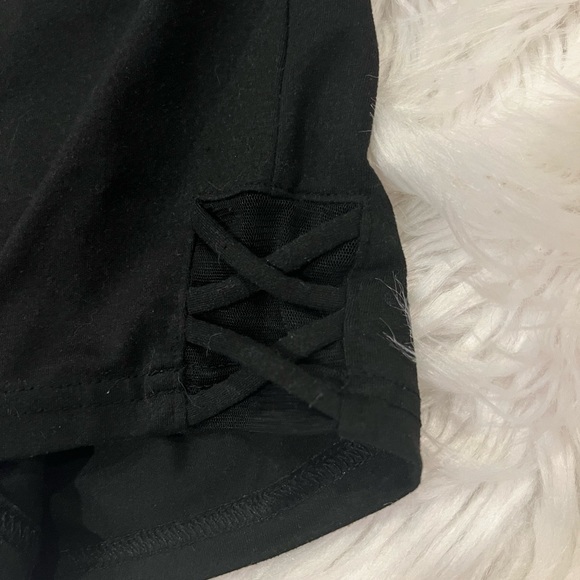 Justice athletic compression shorts; size 8 (girls) - Picture 2 of 3